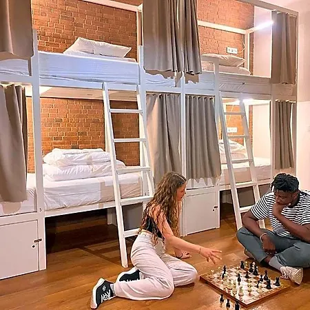 Destination Hostel