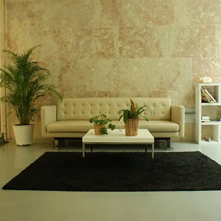 Vandrarhem Destination *