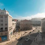 אכסניה Destination *