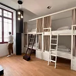 Hostal Destination *