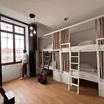 Destination Hostal *