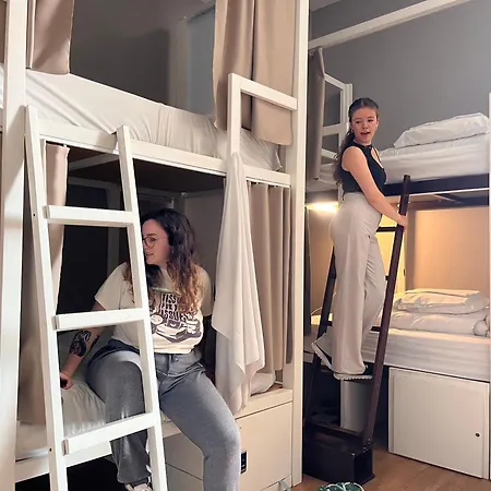 Destination Hostal